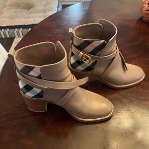 Burberry Boots - Size 39- FREE SHIPPING